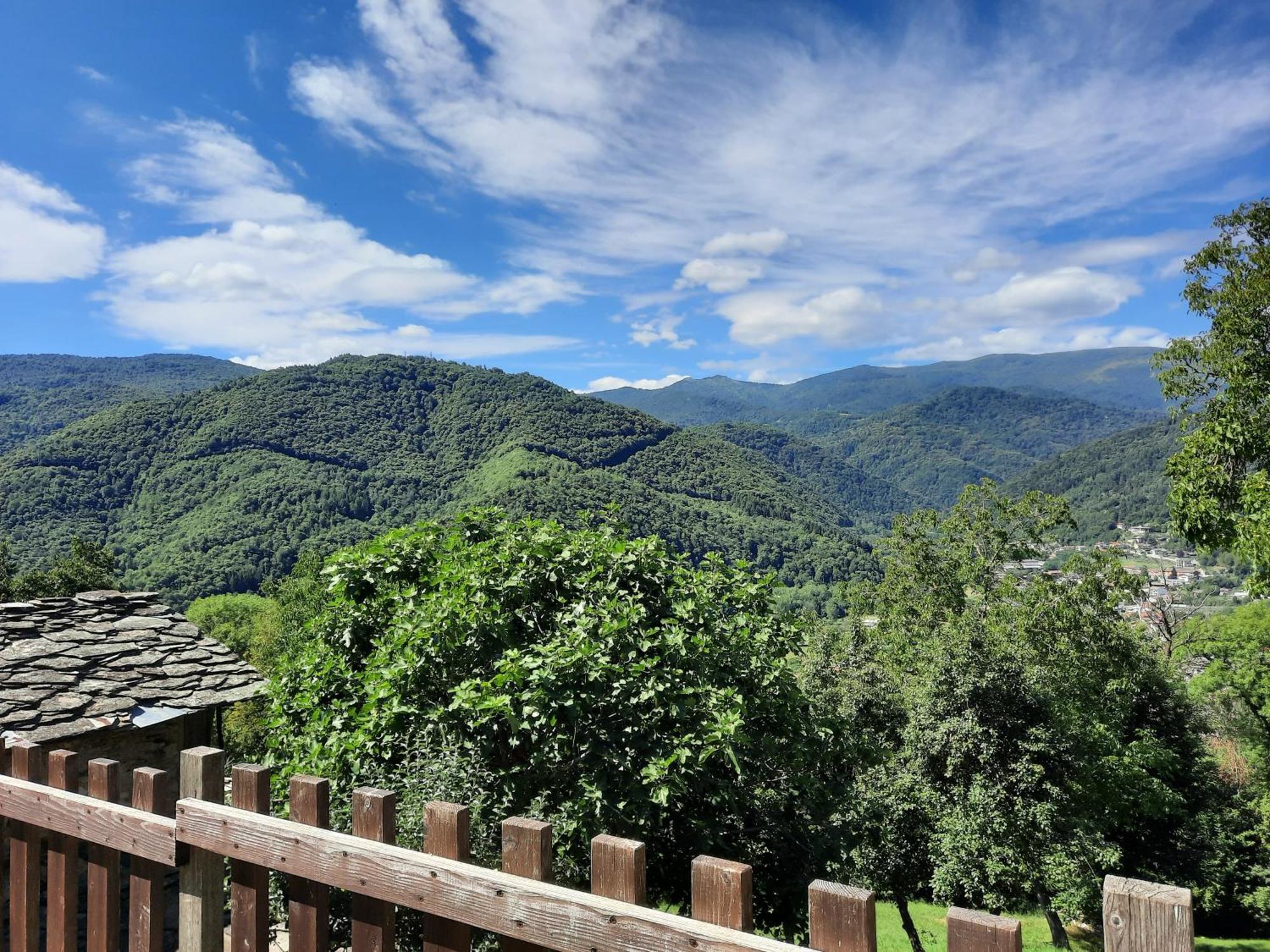 La Baita Nel Bosco Brossasco Bagian luar foto
