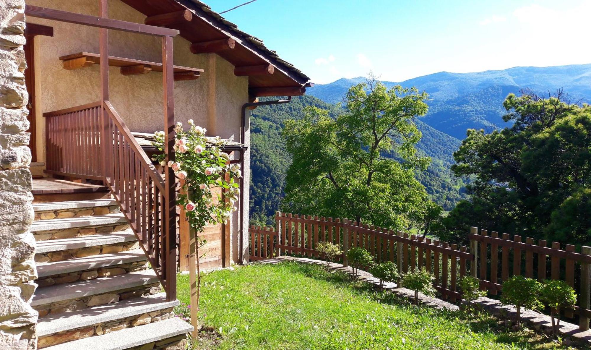 La Baita Nel Bosco Brossasco Bagian luar foto